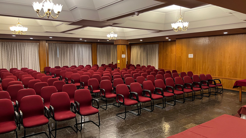 Auditório Venezia montado com cadeiras